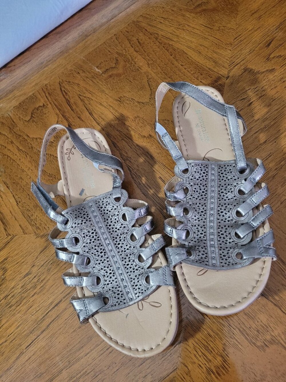 Naturalizer Leather Metalic Sandal Size 12